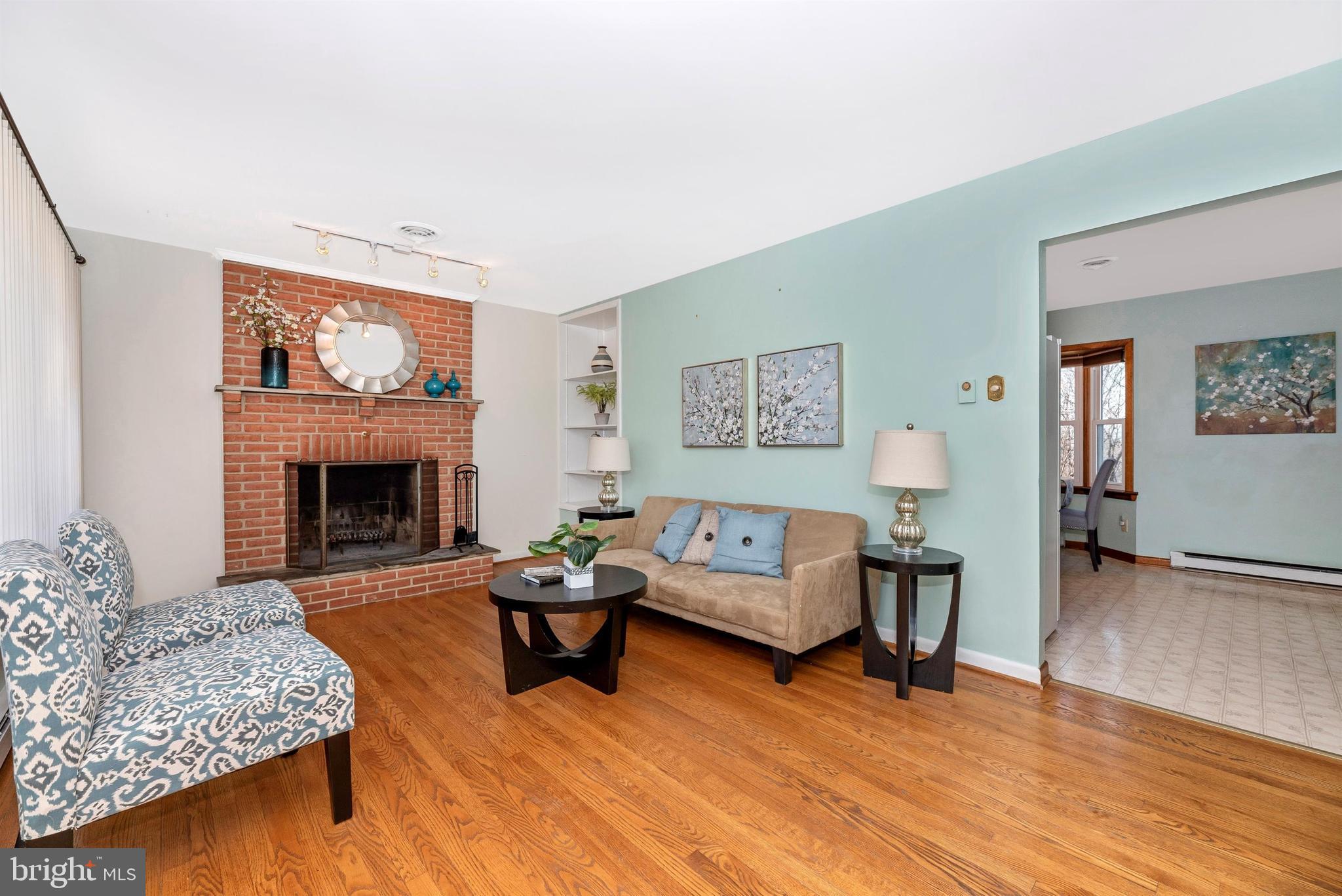 7716 McKaig Road Frederick, MD 21701 - Photo 7 of 47 LIVING ROOM