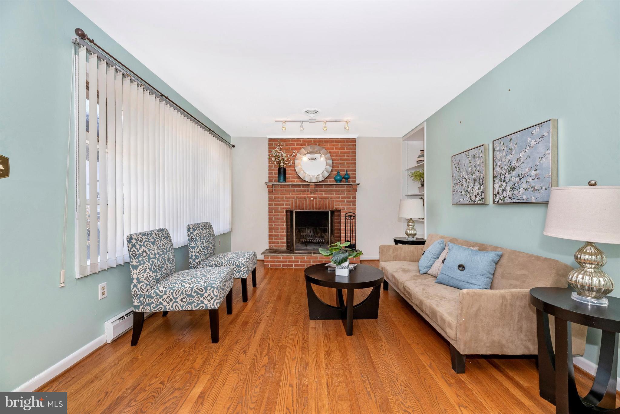 7716 McKaig Road Frederick, MD 21701 - Photo 8 of 47 LIVING ROOM