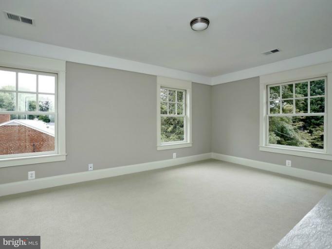1300 Calder Road McLean, VA 22101 - Photo 18 of 26 Bedroom