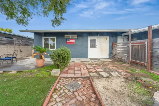 $2,900 | 4356 Clairemont Drive, San Diego, CA 92117
