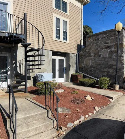 $369,000 | 450 Rock Street, Unit 1, Fall River, MA 02720