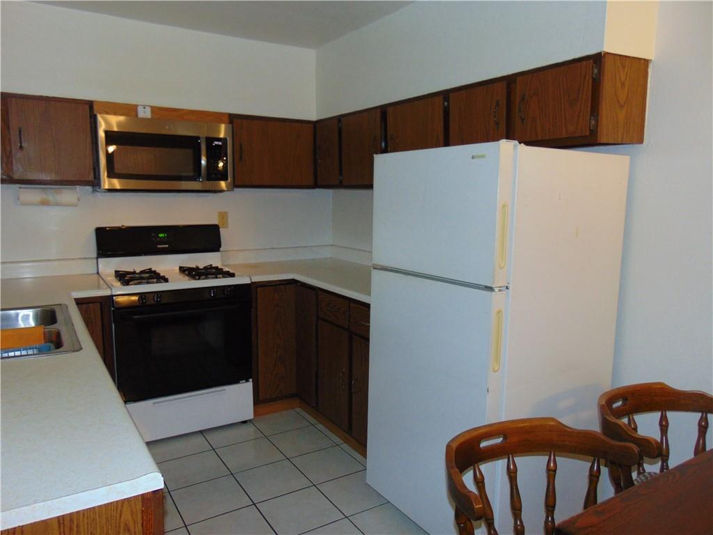 67 Highland Avenue McKees Rocks, PA 15136 - Photo 8 of 23