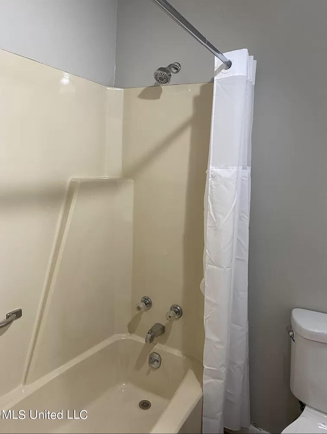 571 Hickory Ridge Drive Jackson, MS 39206 - Photo 5 of 8 IMG_6299