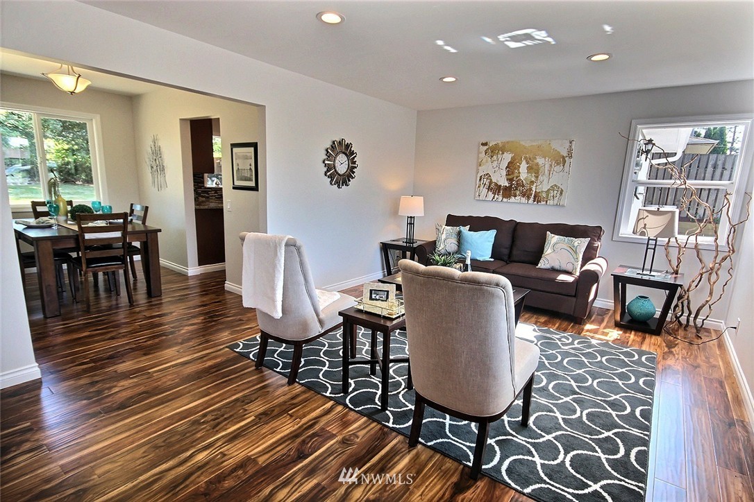 10814 Southeast 192nd Street Renton, WA 98055 - Photo 2 of 23 Gallery Image 2