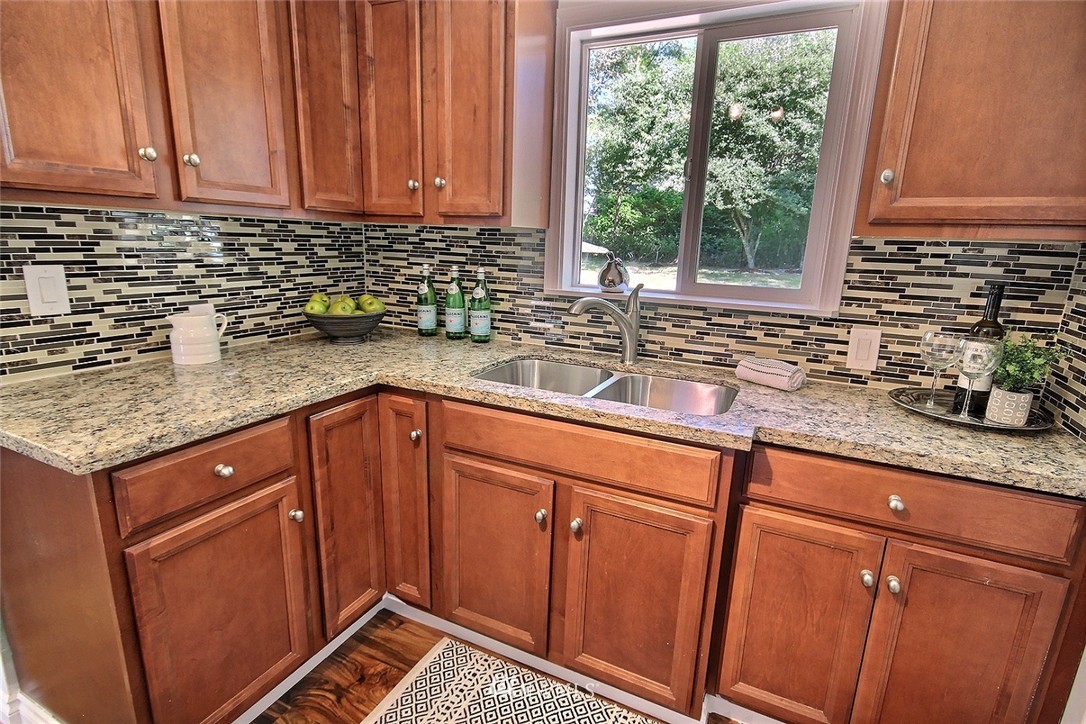 10814 Southeast 192nd Street Renton, WA 98055 - Photo 11 of 23 Gallery Image 11