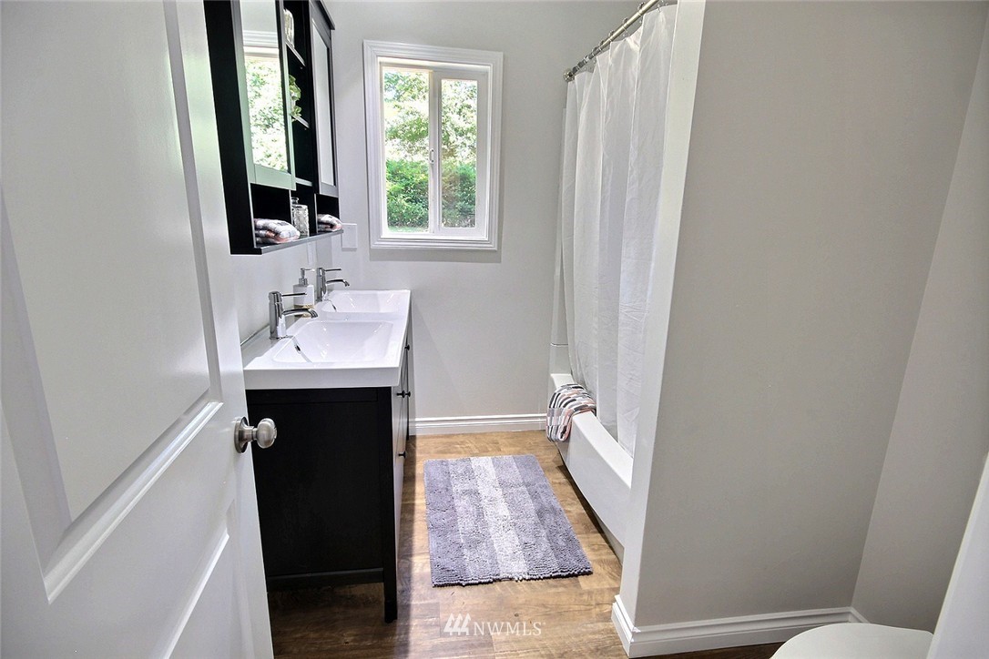 10814 Southeast 192nd Street Renton, WA 98055 - Photo 12 of 23 Gallery Image 12