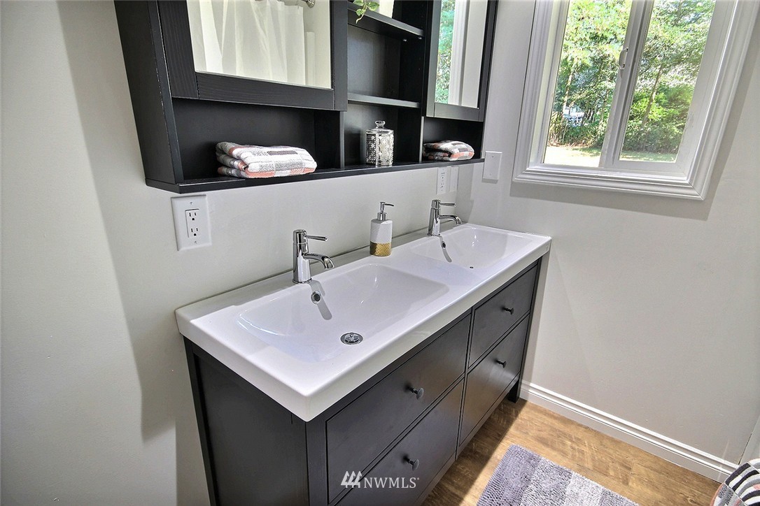 10814 Southeast 192nd Street Renton, WA 98055 - Photo 13 of 23 Gallery Image 13
