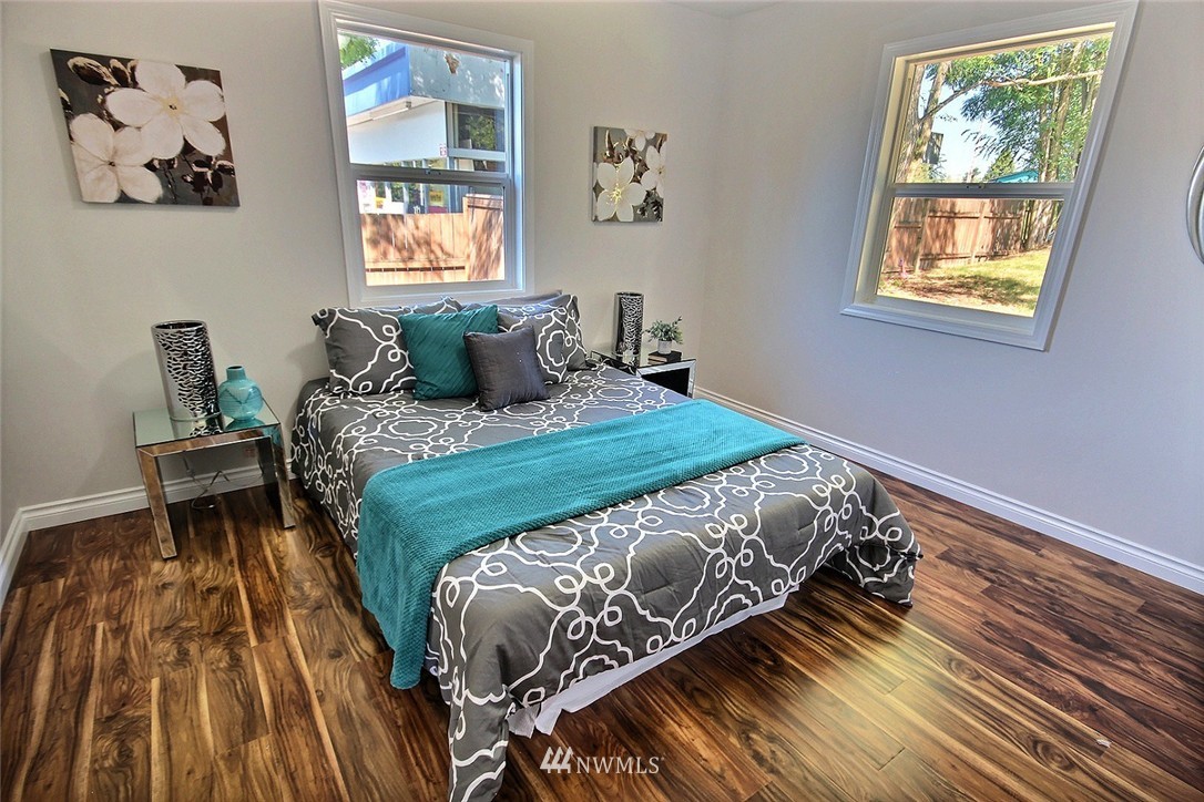 10814 Southeast 192nd Street Renton, WA 98055 - Photo 14 of 23 Gallery Image 14