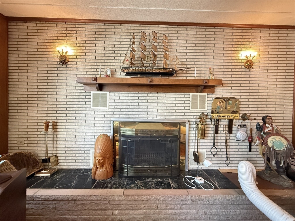 20 Indian Point Road Webster, MA 01570 - Photo 11 of 42