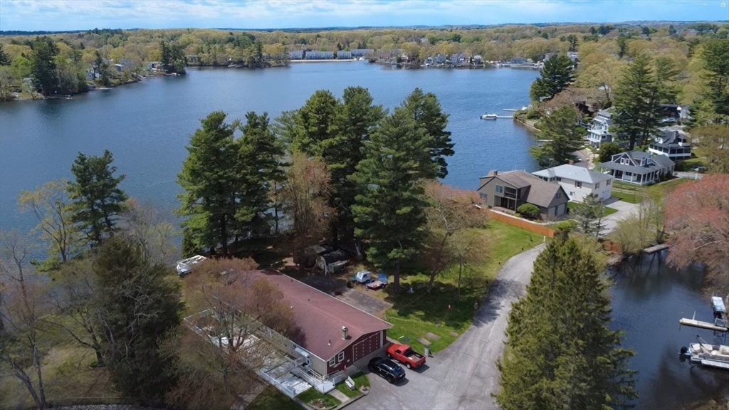 20 Indian Point Road Webster, MA 01570 - Photo 2 of 42