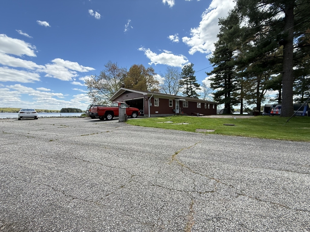 20 Indian Point Road Webster, MA 01570 - Photo 31 of 42