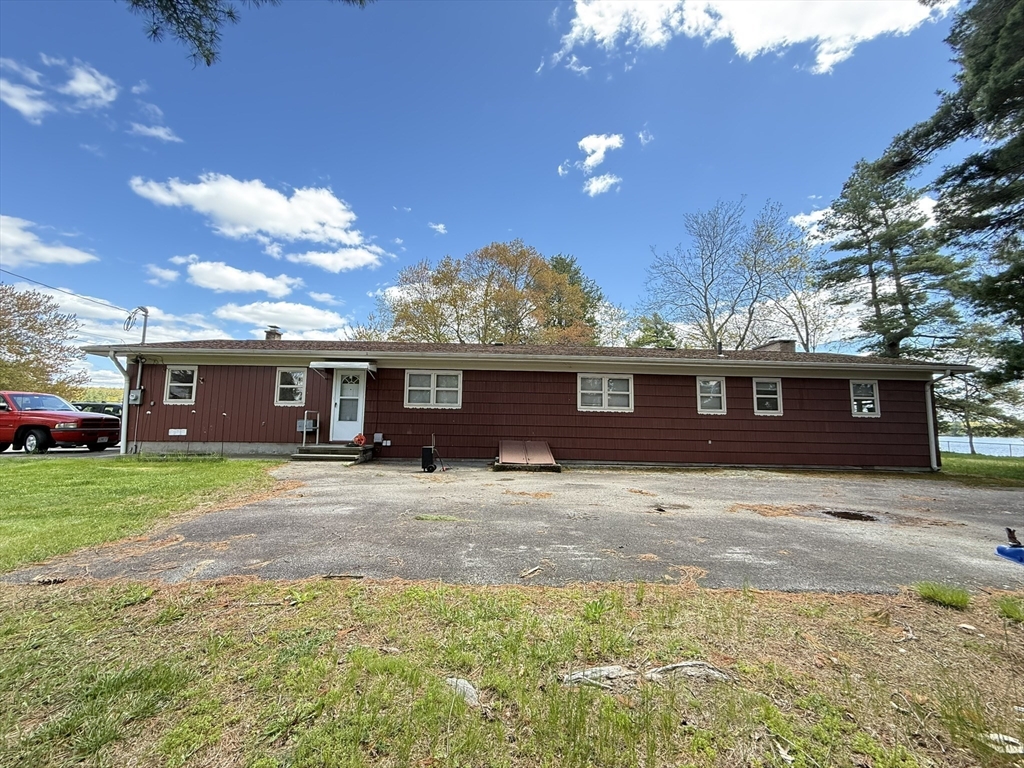 20 Indian Point Road Webster, MA 01570 - Photo 34 of 42