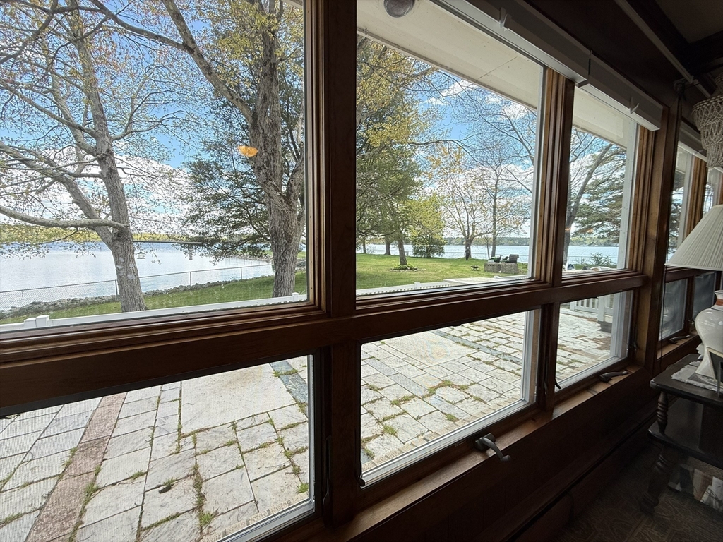 20 Indian Point Road Webster, MA 01570 - Photo 8 of 42