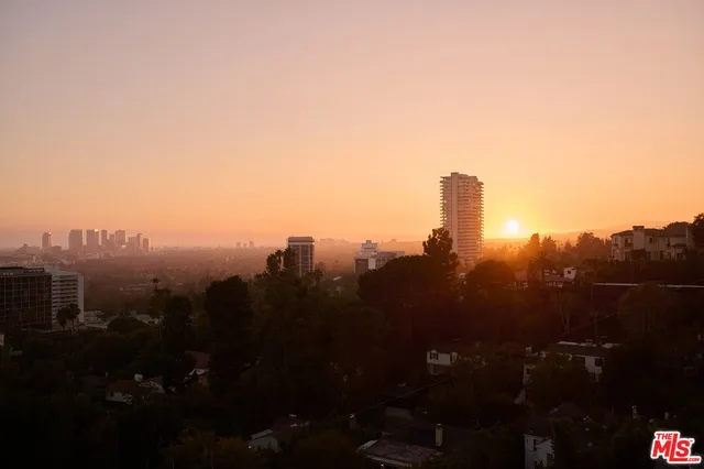 $5,300,000 | 8951 St Ives Drive, West Hollywood, CA 90069