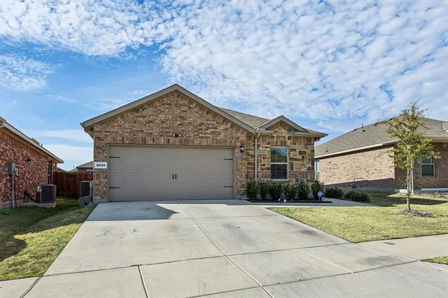 $369,900 | 8629 Angel Gardens Drive, Fort Worth, TX 76179