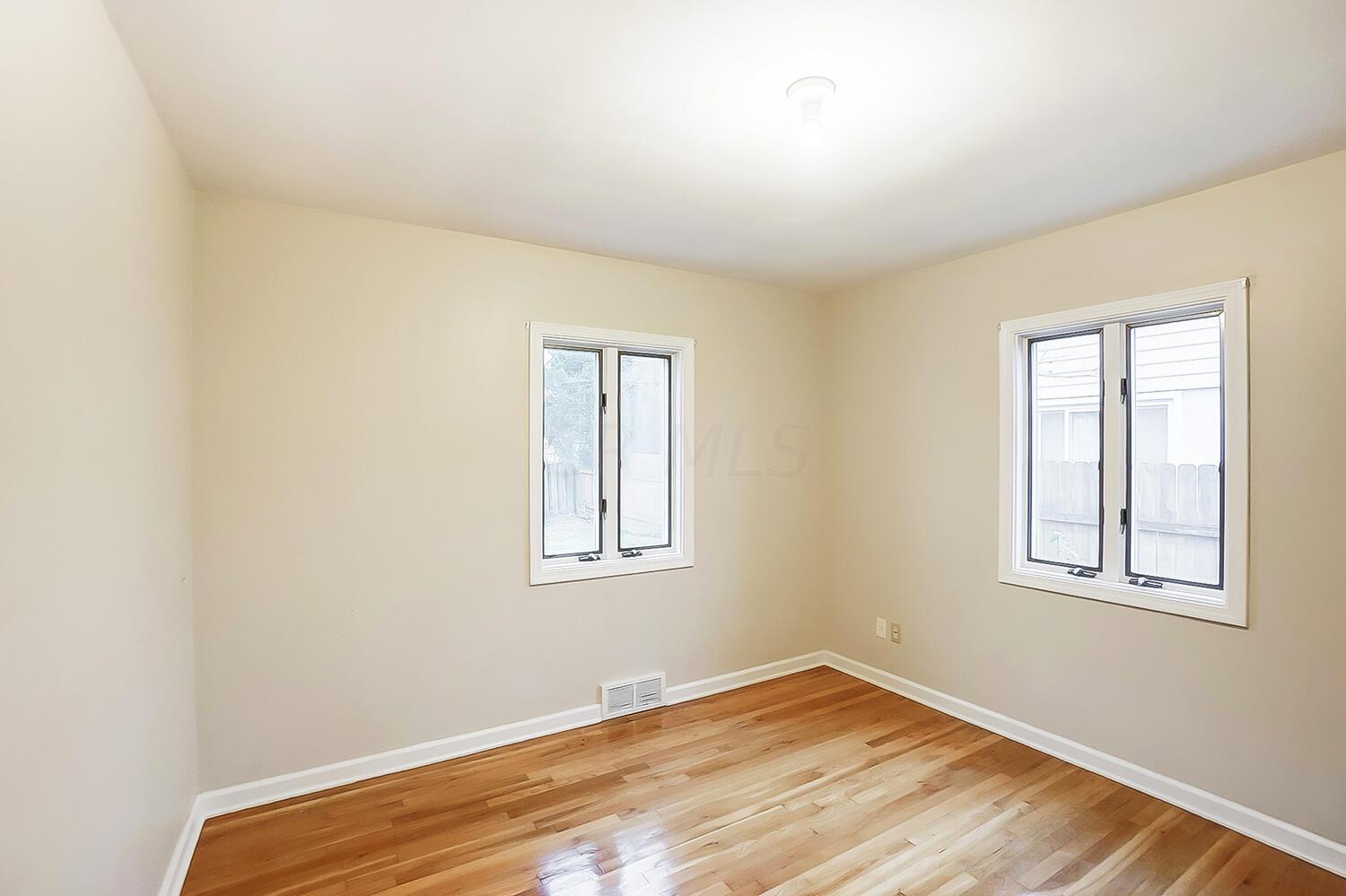2017 Jervis Road Columbus, OH 43221 - Photo 22 of 40 50044179-023_web