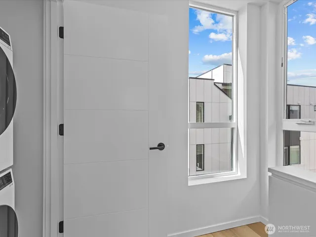 $649,000 | 8324 16th Avenue Northwest, Unit E, Seattle, WA 98117