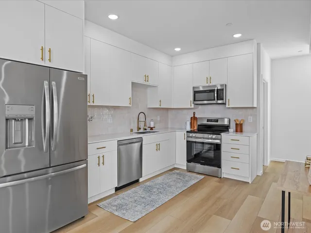 $649,000 | 8324 16th Avenue Northwest, Unit E, Seattle, WA 98117