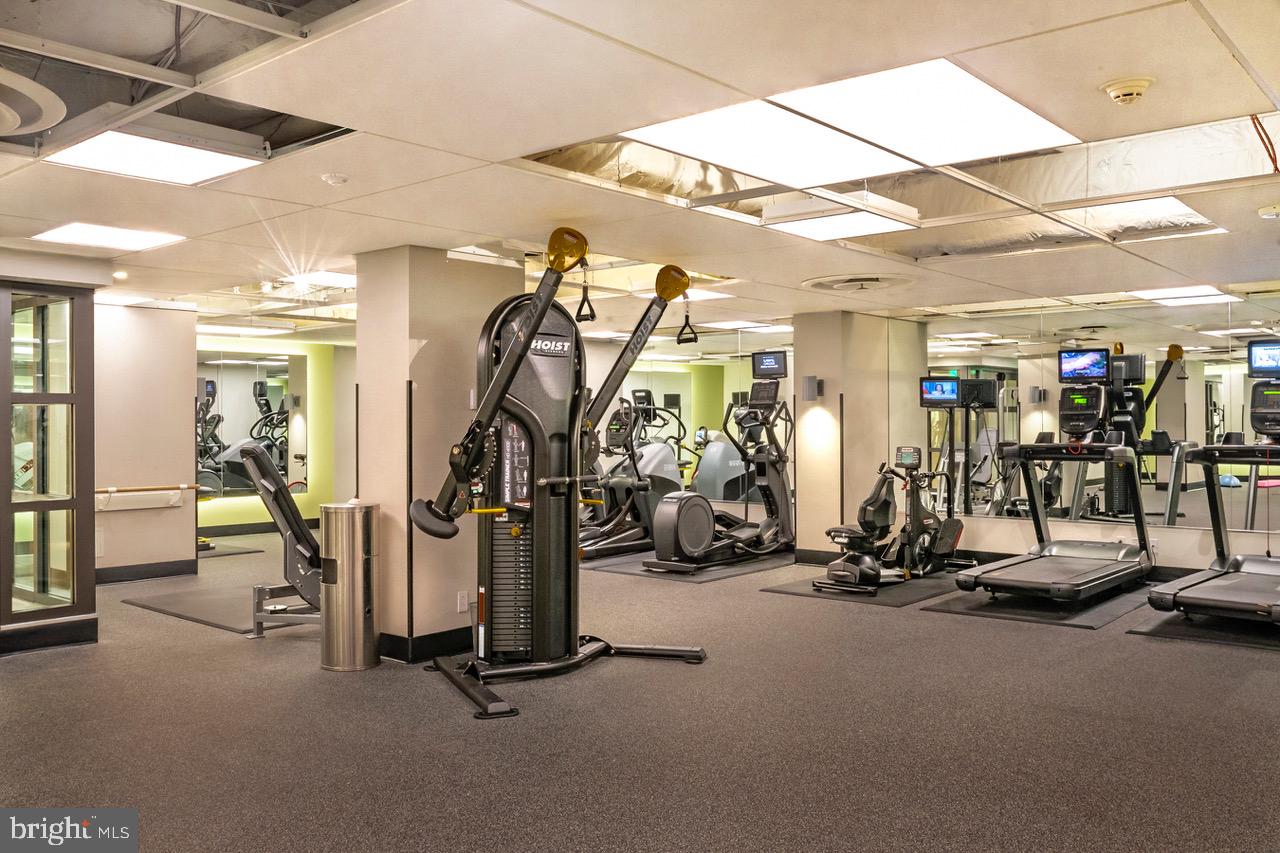 2801 New Mexico Avenue Northwest, Unit 1113 Washington, DC 20007 - Photo 34 of 39