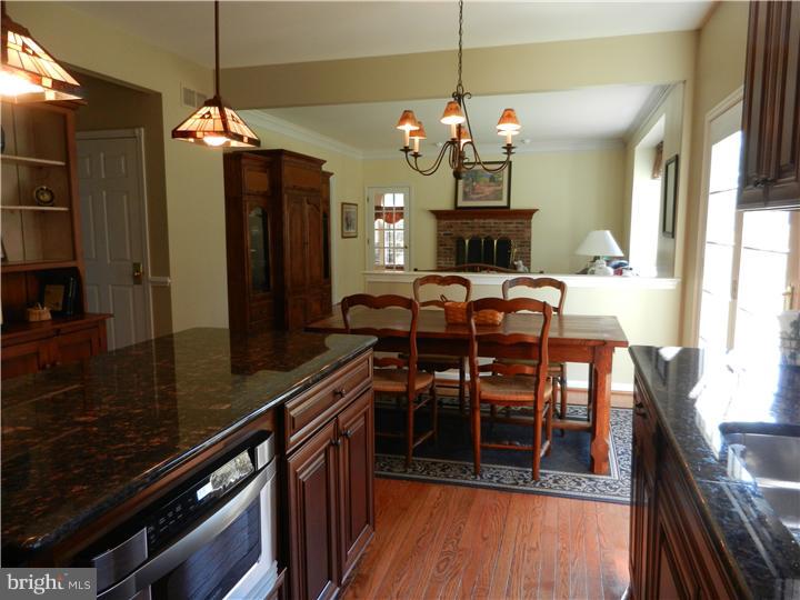 340 Windy Run Road Doylestown, PA 18901 - Photo 4 of 23 Gallery Image 4