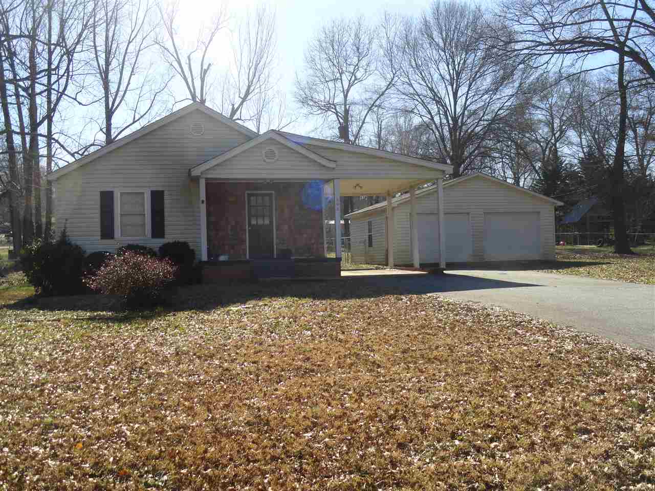 492 Foster Road Wellford, SC 29385 - Photo 1 of 17 Gallery Image 1