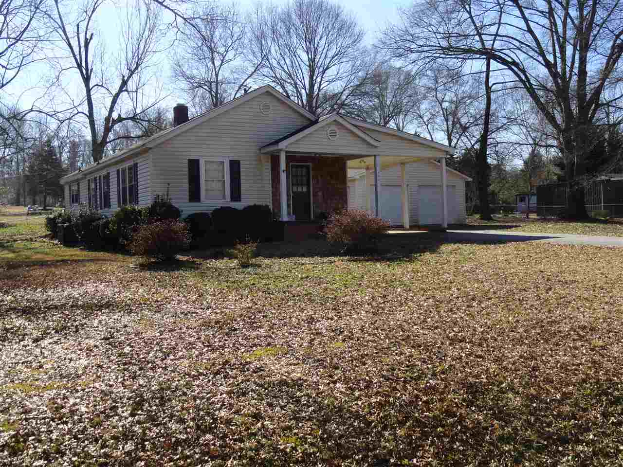 492 Foster Road Wellford, SC 29385 - Photo 16 of 17 Gallery Image 16