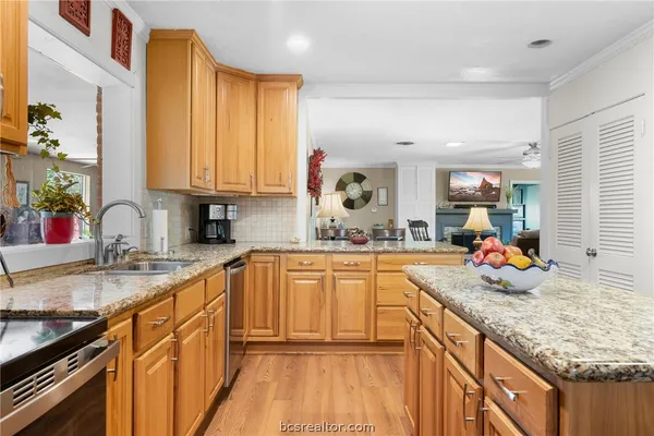 $499,000 | 800 Esther Boulevard, Bryan, TX 77802