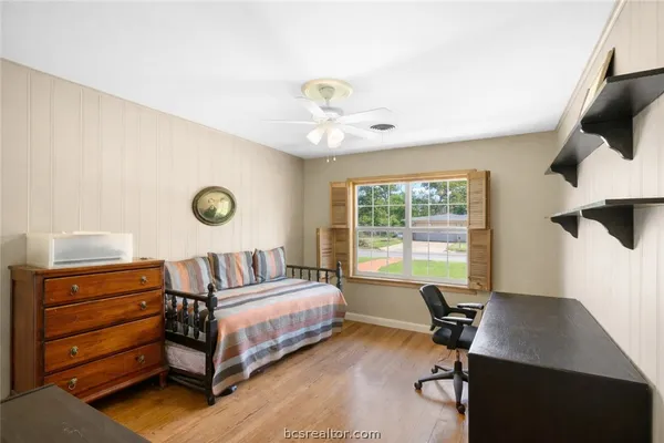 $499,000 | 800 Esther Boulevard, Bryan, TX 77802