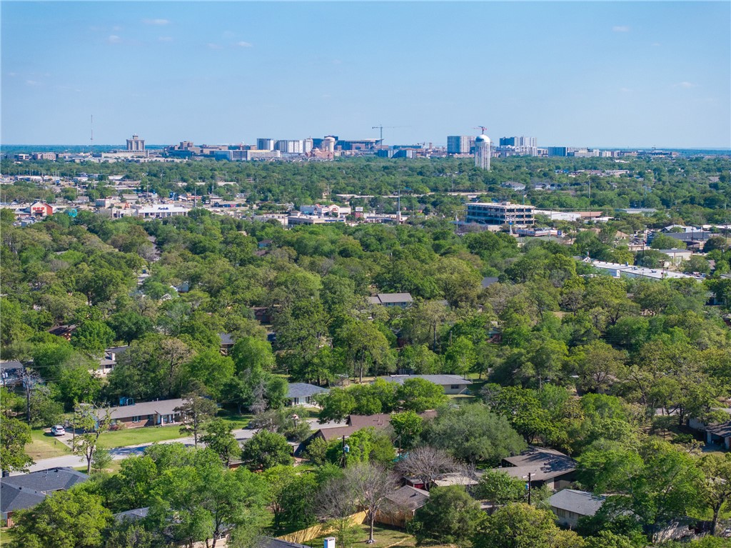 800 Esther Boulevard Bryan, TX 77802 - Photo 35 of 37 an aerial view of a city
