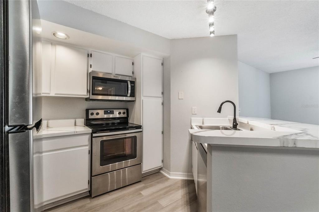 4532 Commander Drive, Unit 2115 Orlando, FL 32822 - Photo 6 of 23