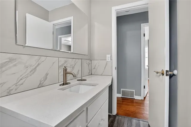 $269,950 | 228 North Cherry Street, Gardner, KS 66030