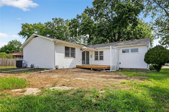 $269,950 | 228 North Cherry Street, Gardner, KS 66030
