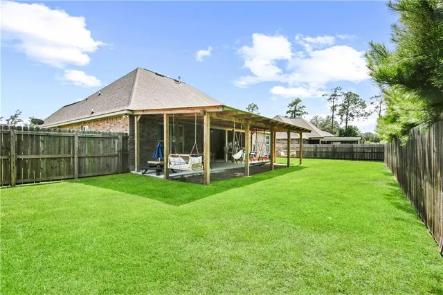$385,000 | 733 English Oak Drive, Madisonville, LA 70447