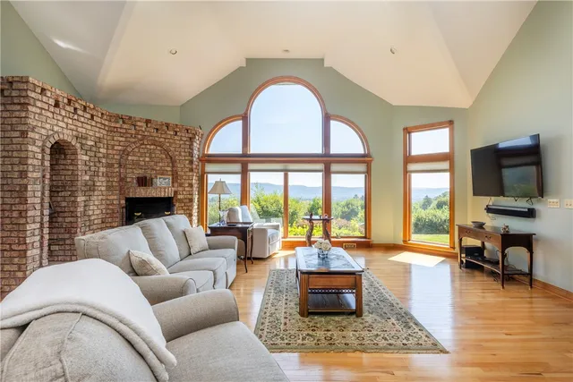 $1,000,000 | 186 Hillcrest Road, Elmira, NY 14903