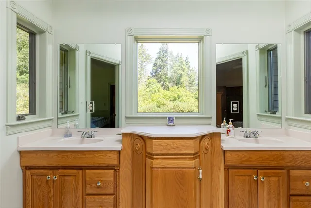 $1,000,000 | 186 Hillcrest Road, Elmira, NY 14903