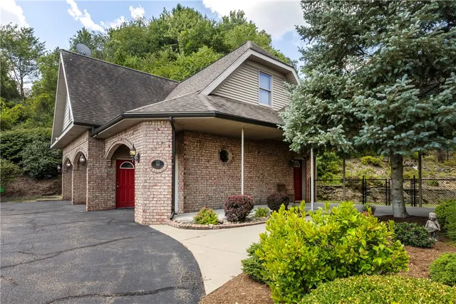 $1,000,000 | 186 Hillcrest Road, Elmira, NY 14903