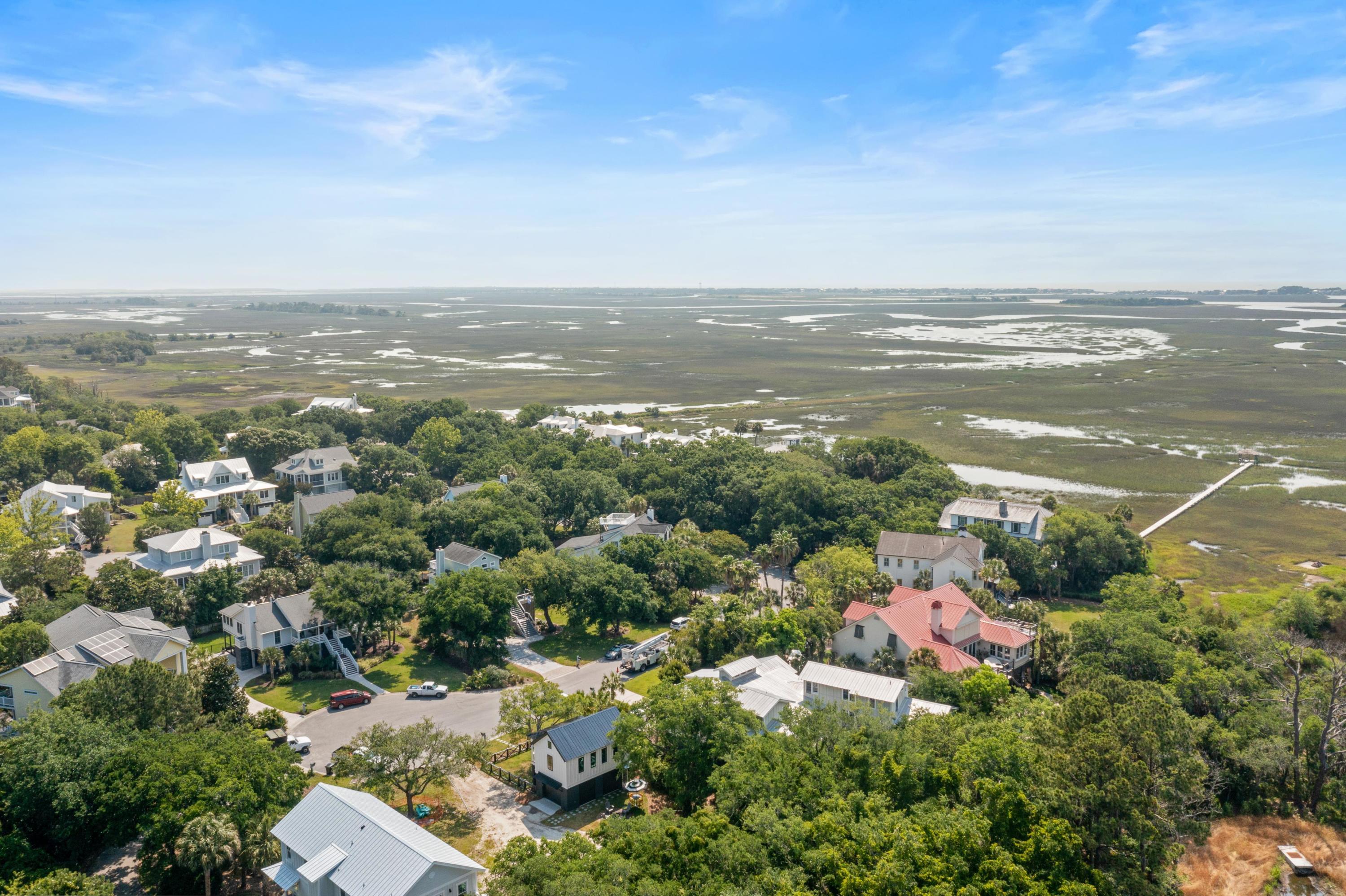 1644 Home Farm Road Mount Pleasant, SC 29464 - Photo 17 of 22 coastalrephoto-1644HomeFarmRd-0310