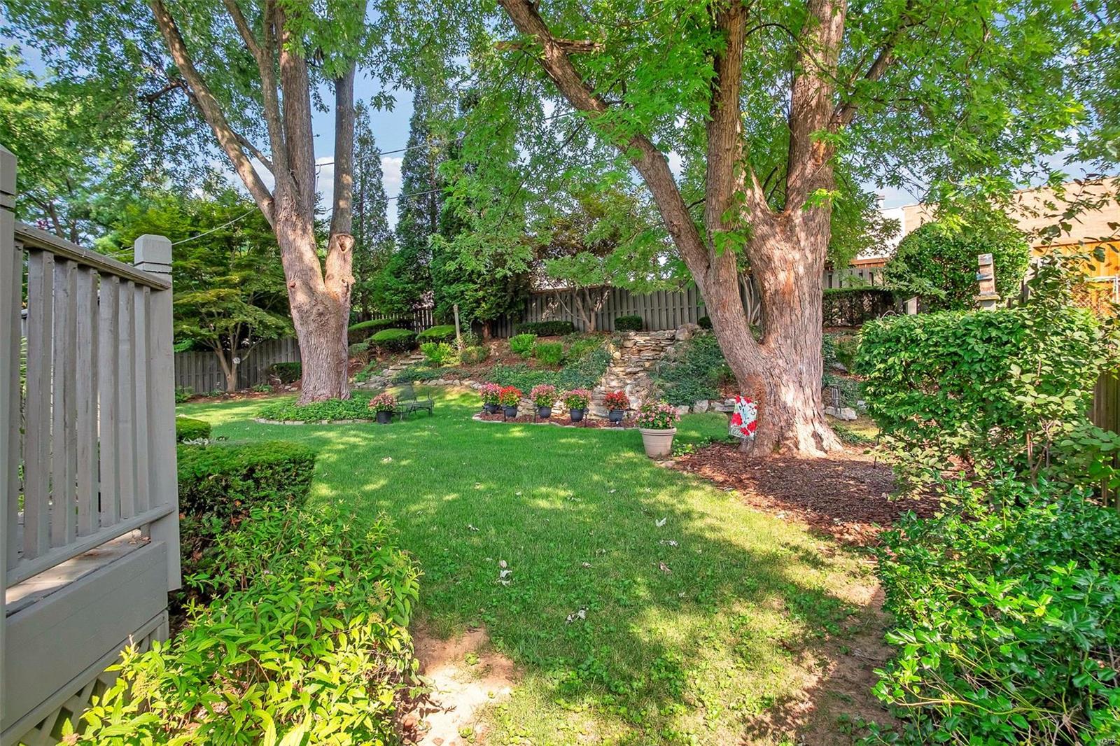 225 Hunters Ridge St. Charles, MO 63301 - Photo 8 of 21 Gallery Image 8