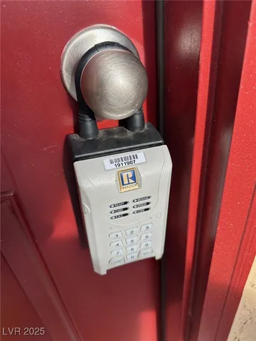 $1,800 | 7900 Pandora Sky Street, Unit 1, North Las Vegas, NV 89084