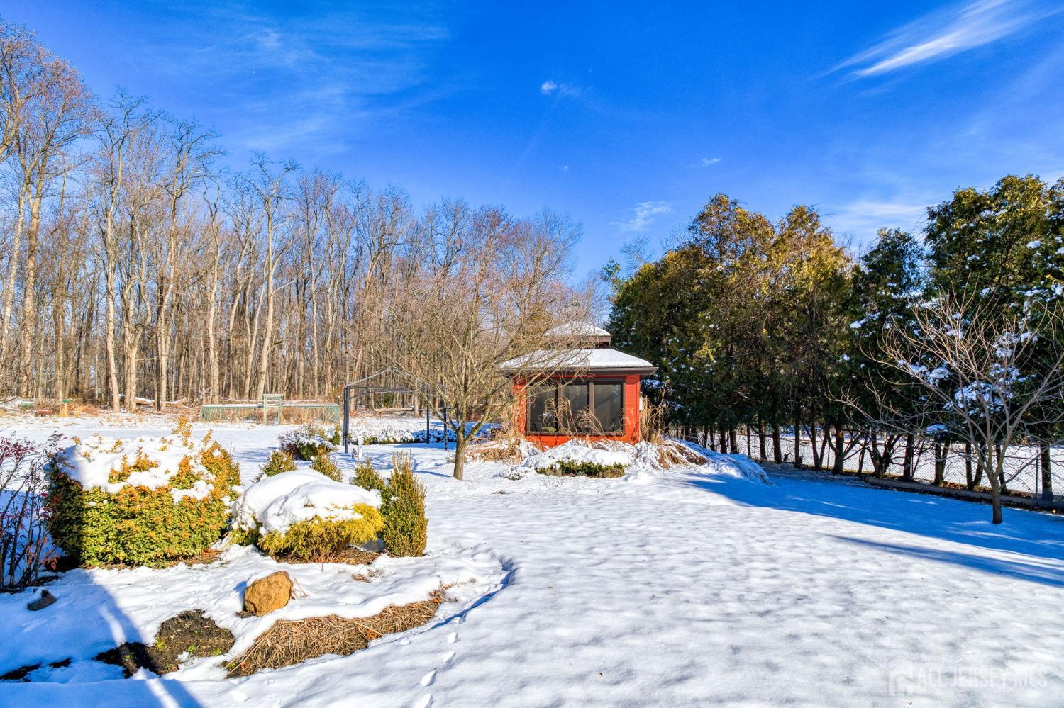 25 Davidson's Mill Road North Brunswick, NJ 08902 - Photo 39 of 56 a outdoor view with a sitting space