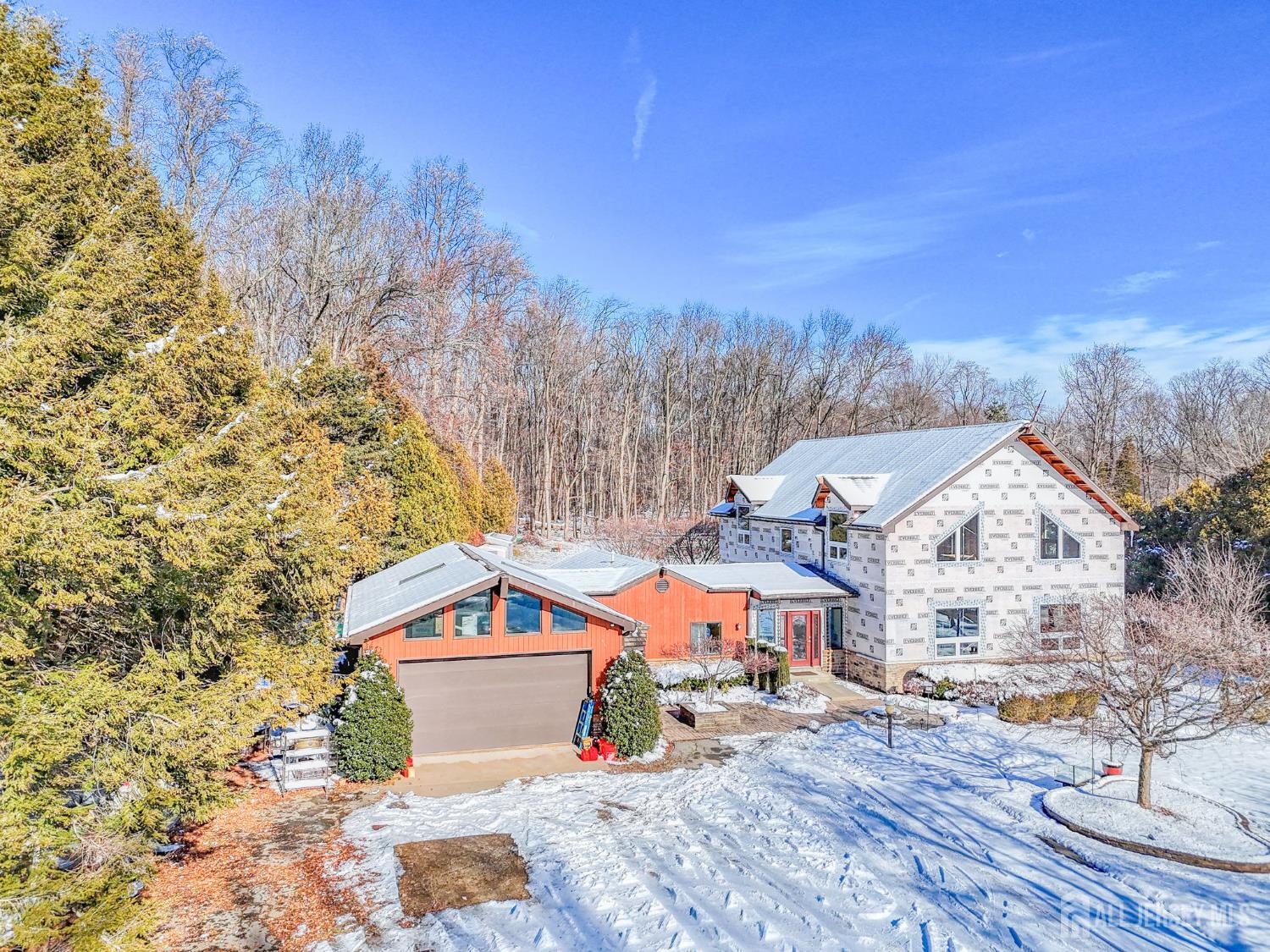 25 Davidson's Mill Road North Brunswick, NJ 08902 - Photo 43 of 56 a front view of a house with a yard