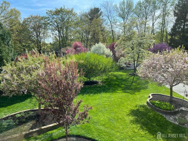 $775,000 | 25 Davidson's Mill Road, North Brunswick, NJ 08902