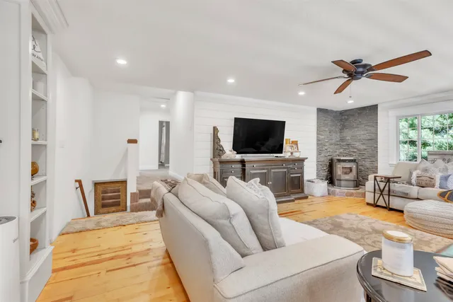 $899,000 | 1117 Peninsula Drive, Lake Almanor, CA 96137