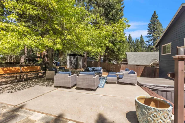 $899,000 | 1117 Peninsula Drive, Lake Almanor, CA 96137