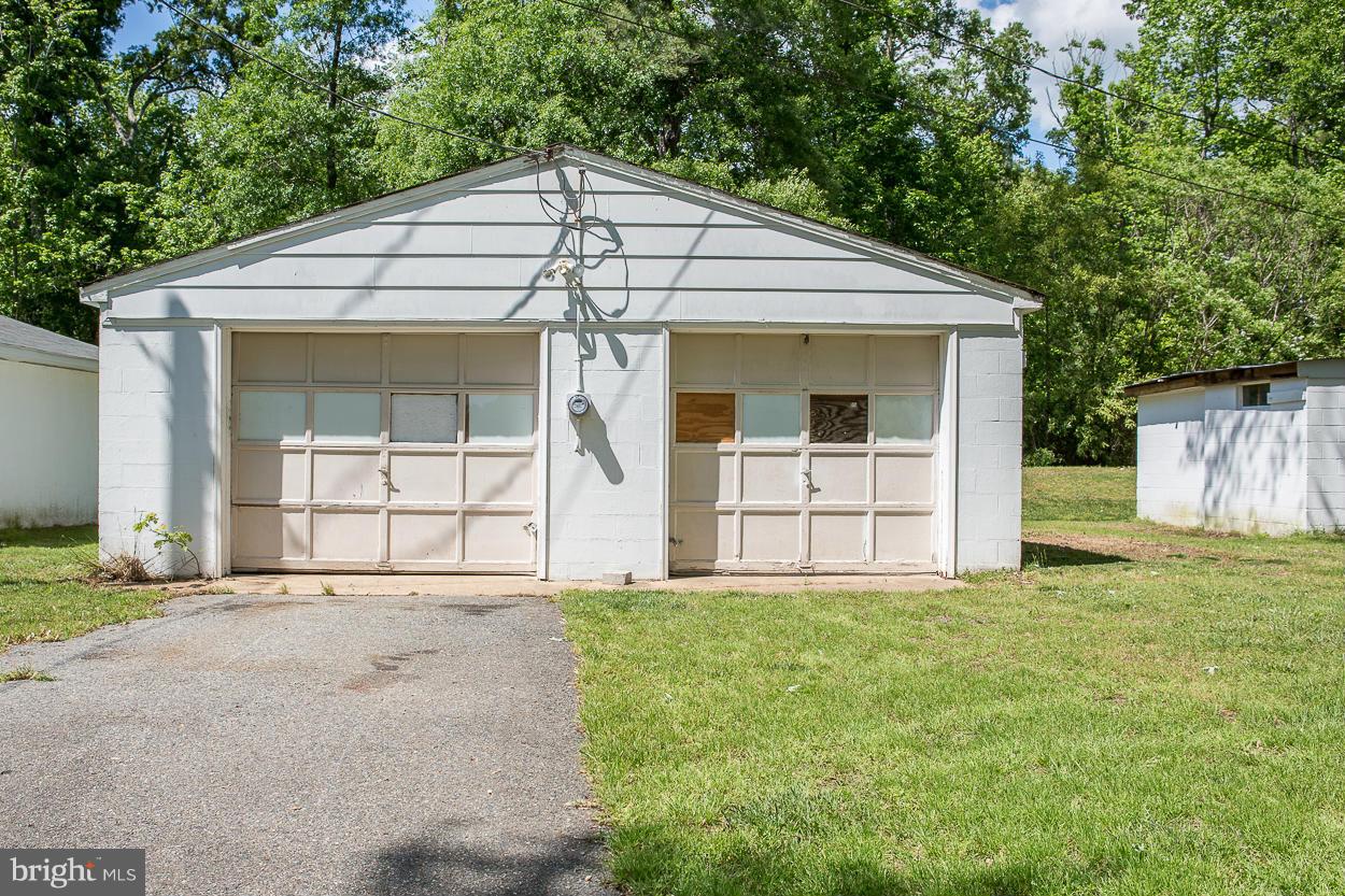 45623 Medleys Neck Road Leonardtown, MD 20650 - Photo 9 of 11 Detached Garage