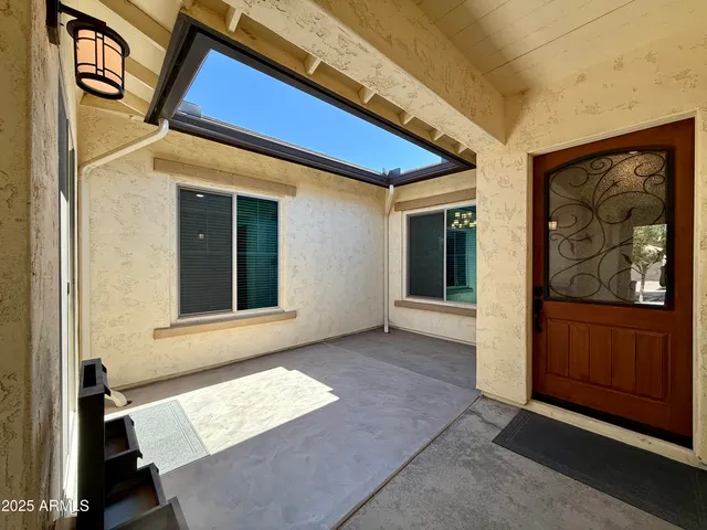 a view of an entrance of the house