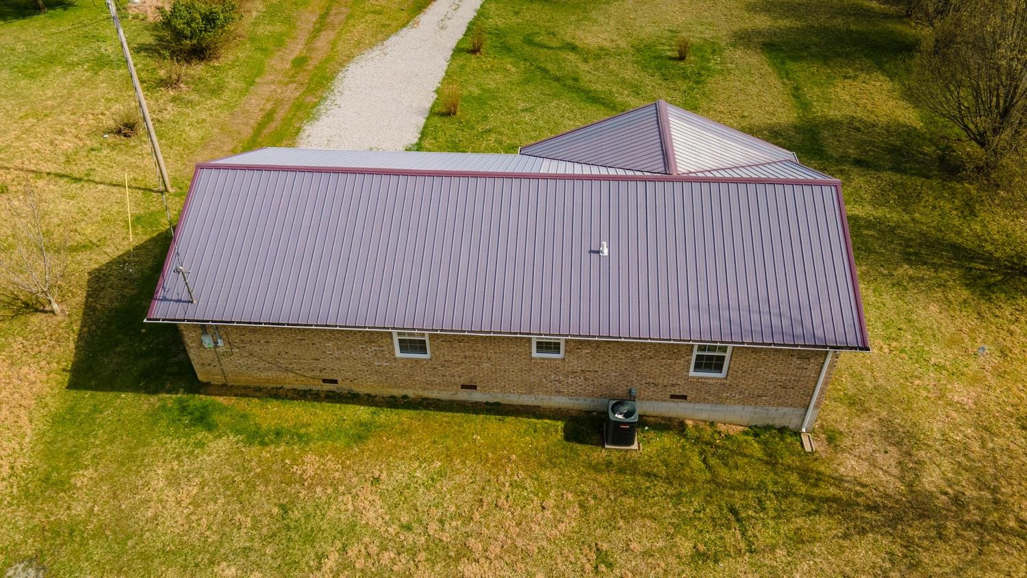 270 Roy Cox Road Manchester, KY 40962 - Photo 8 of 59 Photo 8