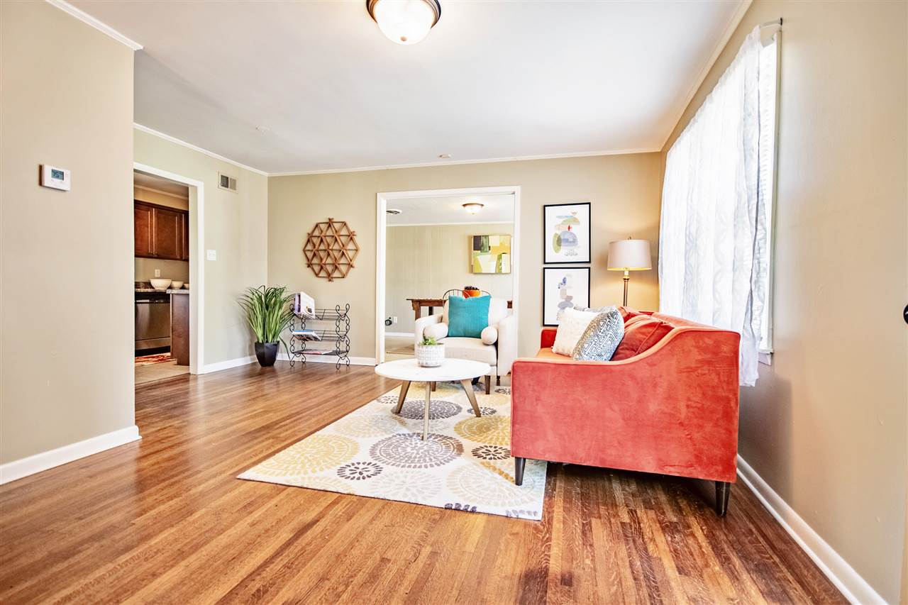 1617 Raymore Road Memphis, TN 38117 - Photo 2 of 19