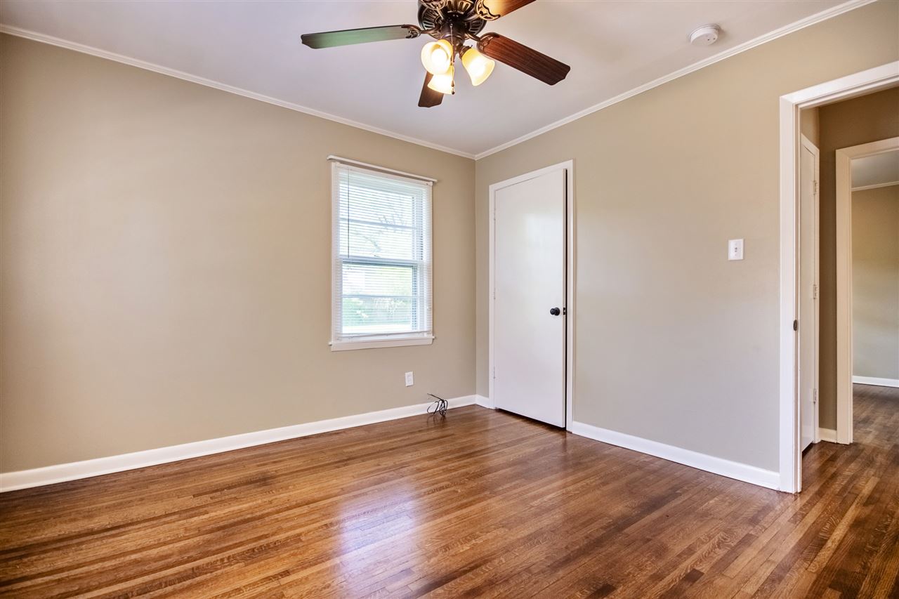 1617 Raymore Road Memphis, TN 38117 - Photo 13 of 19