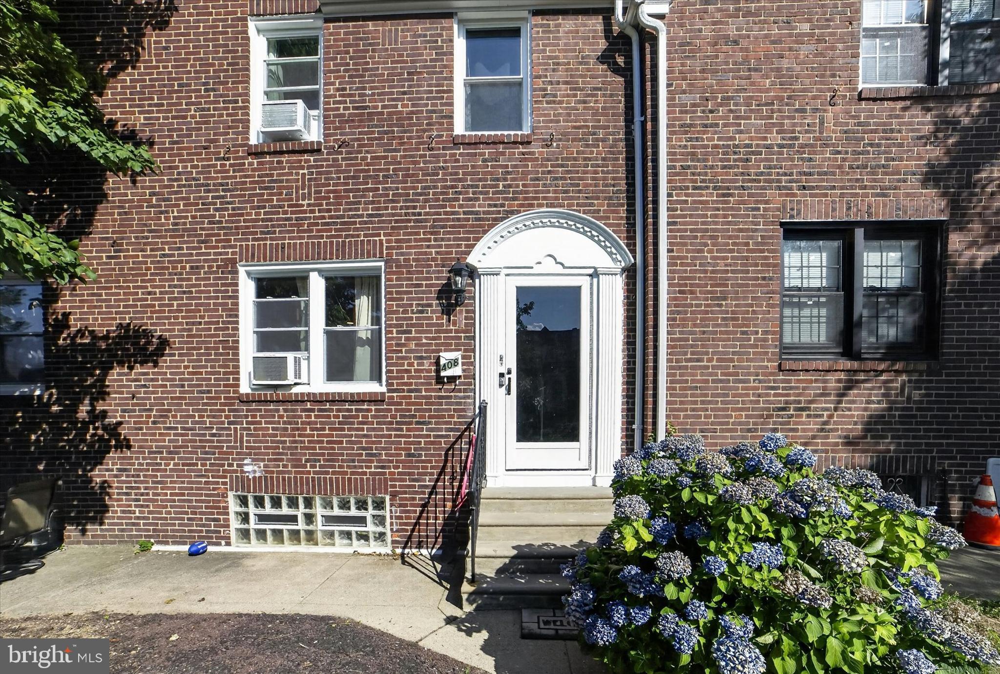 408 Slocum Street Philadelphia, PA 19119 - Photo 2 of 36